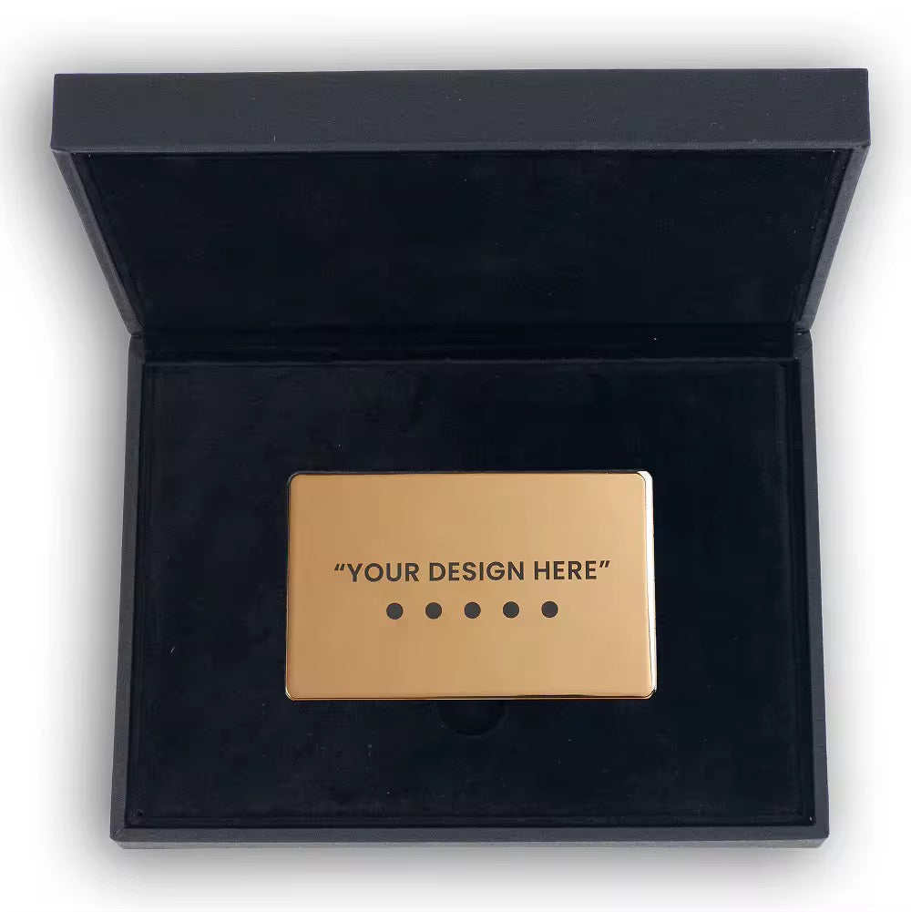 Goldene NFC Business Card in schwarzer Präsentbox – hochwertiges Brandingprodukt.