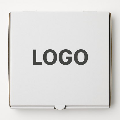 Weiße bedruckte Pizza Box mit eigenem Logo für professionelle Food-Verpackung.